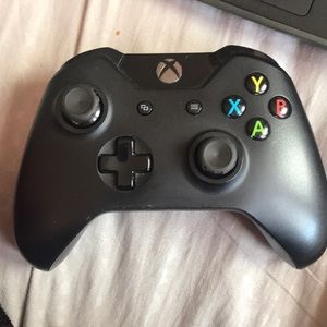Xbox one controller used but works perfectly fine